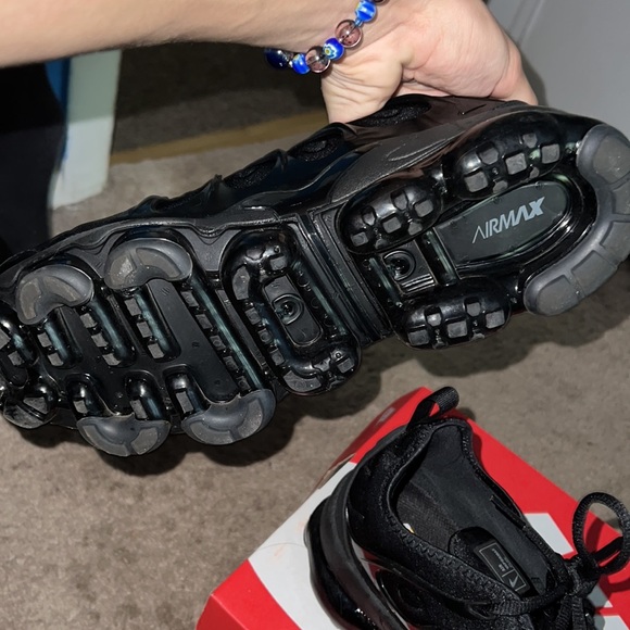 Nike Air VaporMax Triple Black - Picture 9 of 11